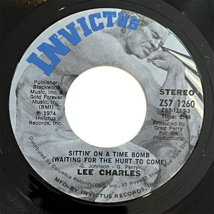 Lee Charles - Sittin On A Time Bomb