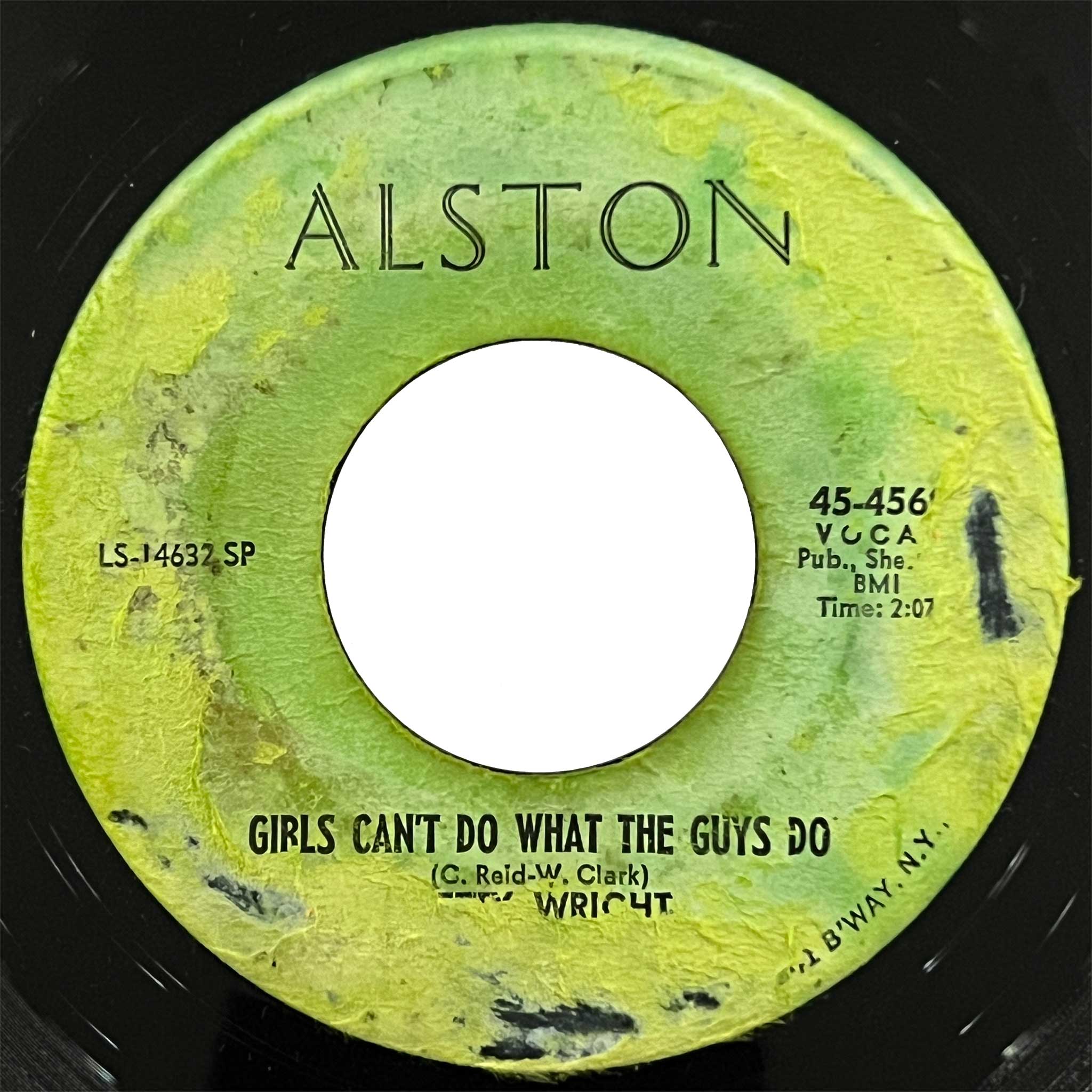 Betty Wright - Girls Cant Do What The Guys Do