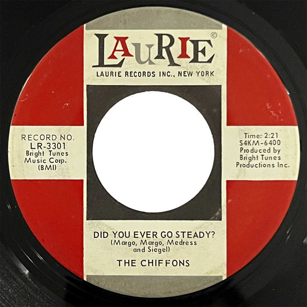 Chiffons - Nobody Knows What's Goin' On (In My Mind But Me)