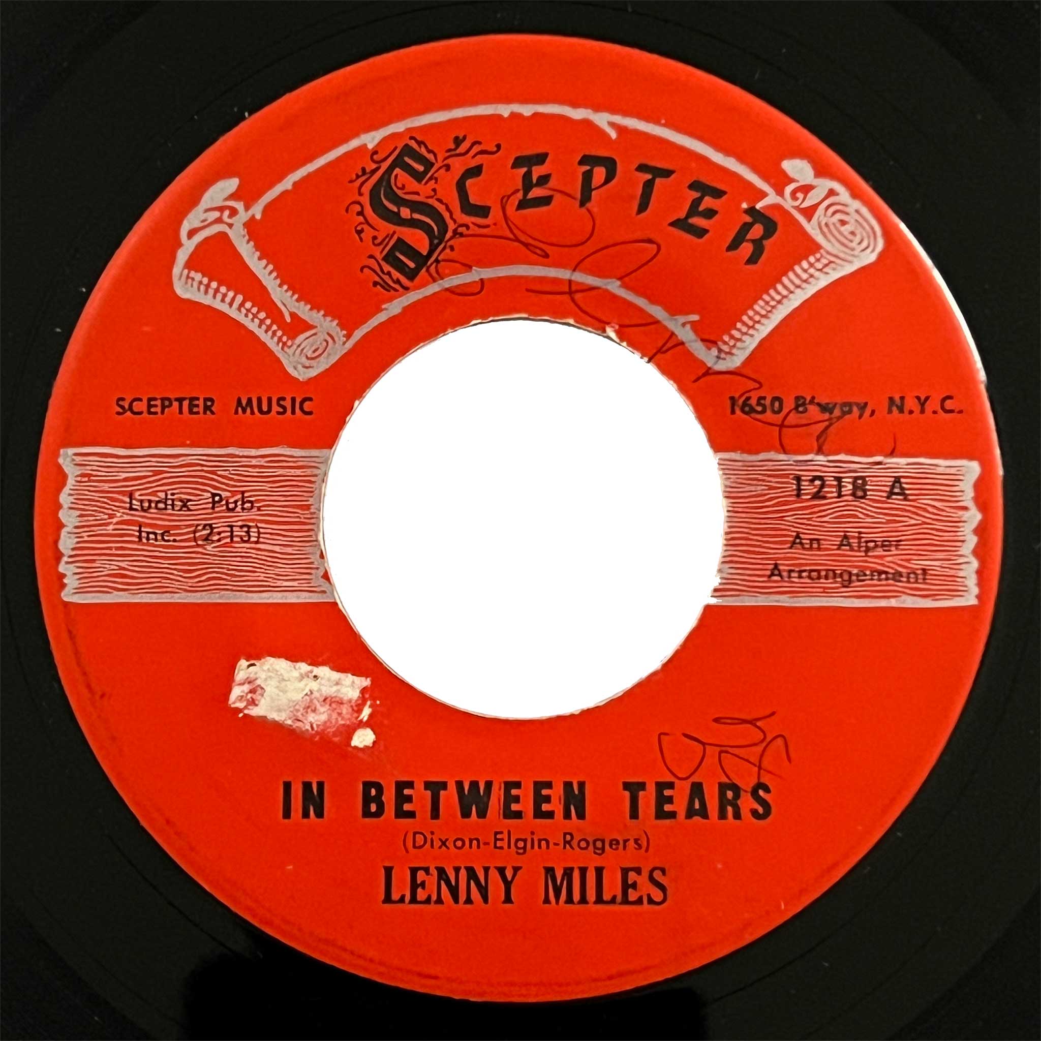 Lenny Miles - In Between Tears