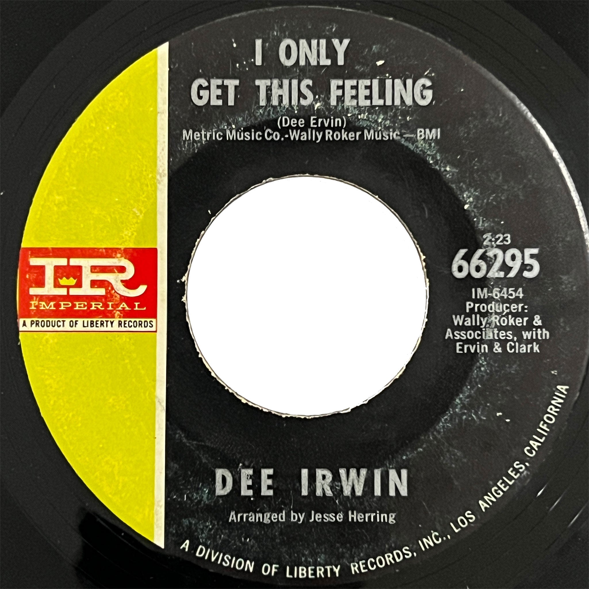 Dee Irwin - I Only Get This Feeling